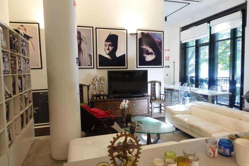 Award-winning, Luxury 3 Bedroom Designer Loft, Factory Conversion